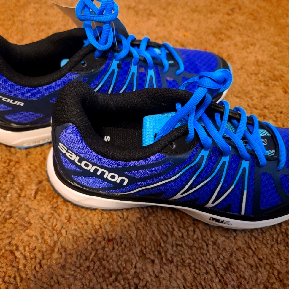 Nwt Salomon Running Shoes Size 6